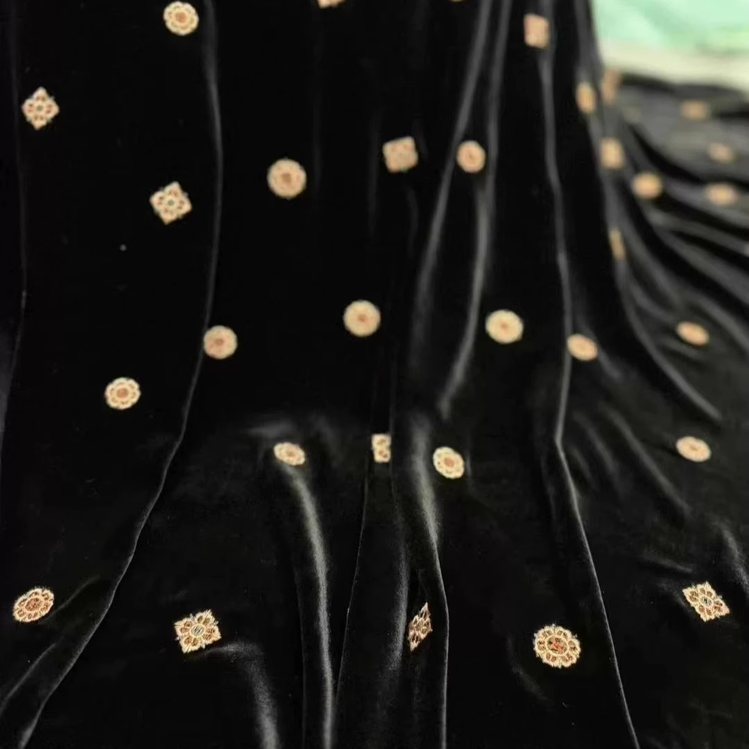 135CM Wide Black Green Embroid - đánh giá và giá Sewing Embroidery Fabric